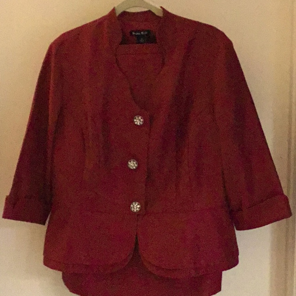 Suit Red!